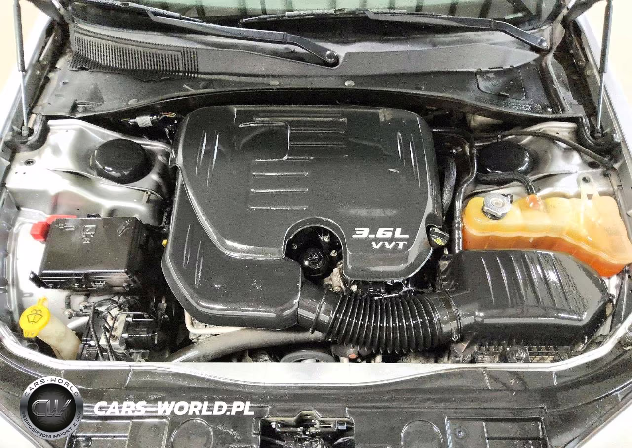 2014 Chrysler 300 VIN:2C3CCAAG3EH171404 - 11