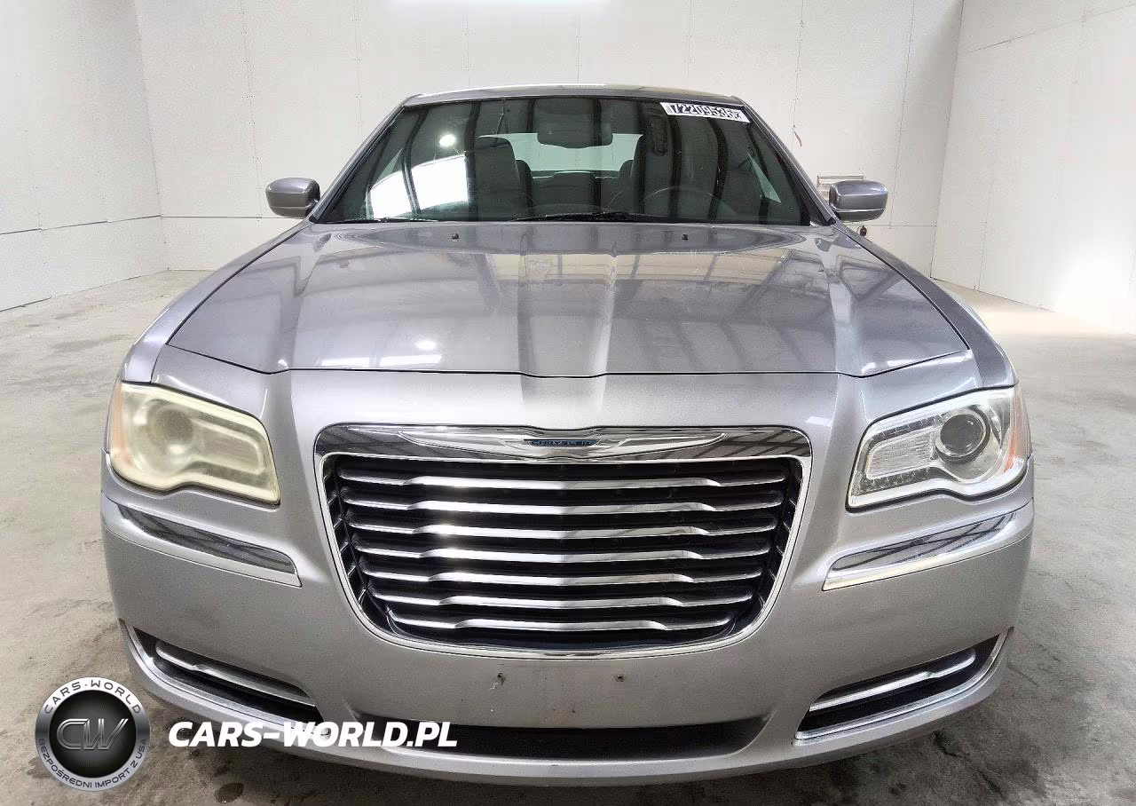 2014 Chrysler 300 VIN:2C3CCAAG3EH171404 - 5