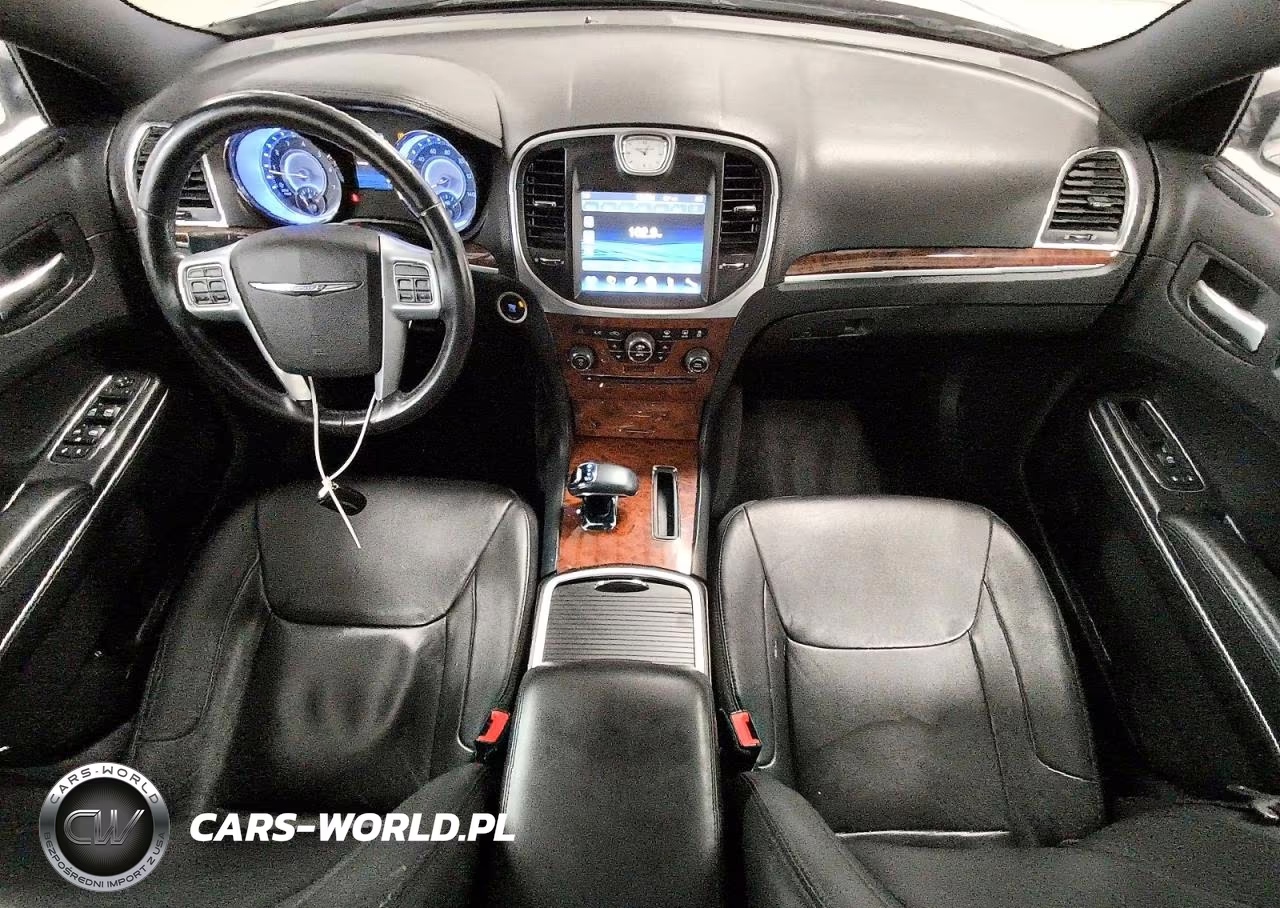 2014 Chrysler 300 VIN:2C3CCAAG3EH171404 - 8