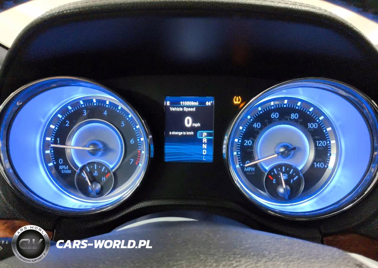 2014 Chrysler 300 VIN:2C3CCAAG3EH171404 - 9
