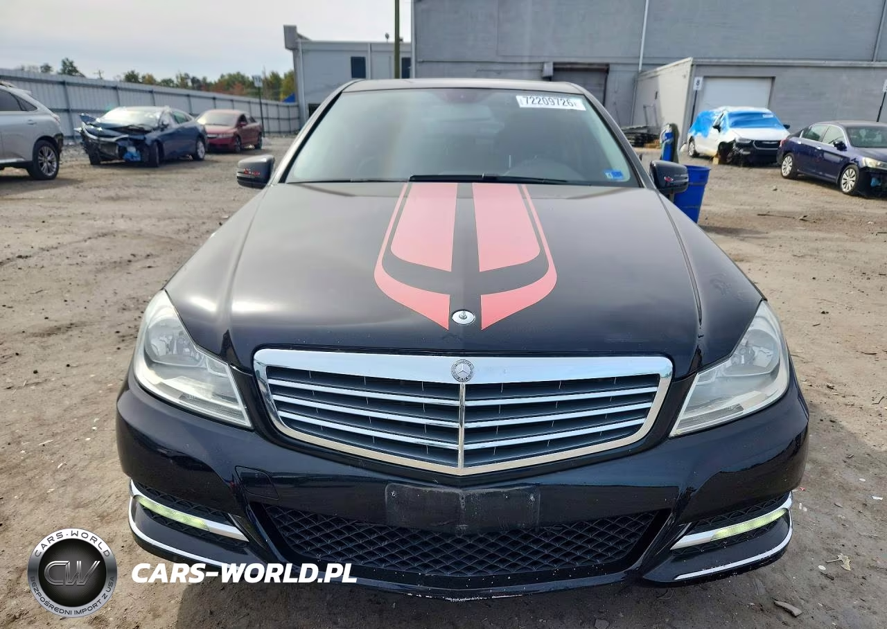 2013 Mercedes-Benz C 300 4Matic VIN:WDDGF8AB8DA820828 - 5