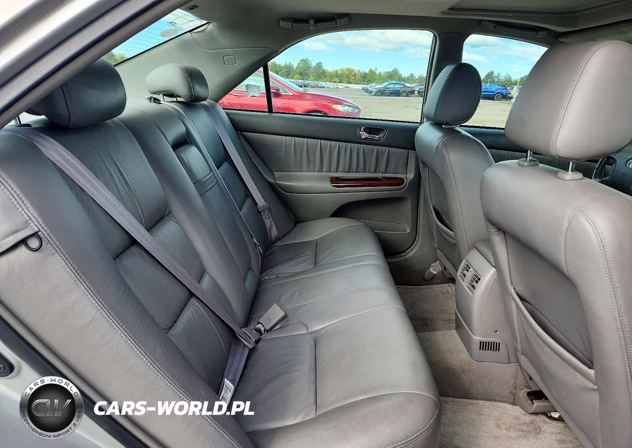 2002 Toyota Camry Xle V6 VIN:4T1BF30K42U507274 - 10