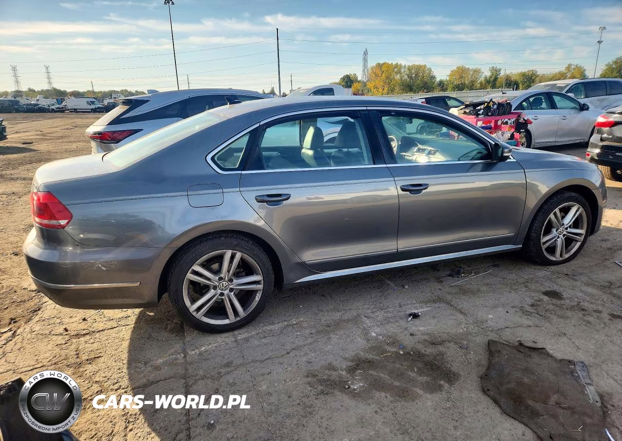 2013 Volkswagen Passat Se VIN:1VWBN7A36DC028673 - 3