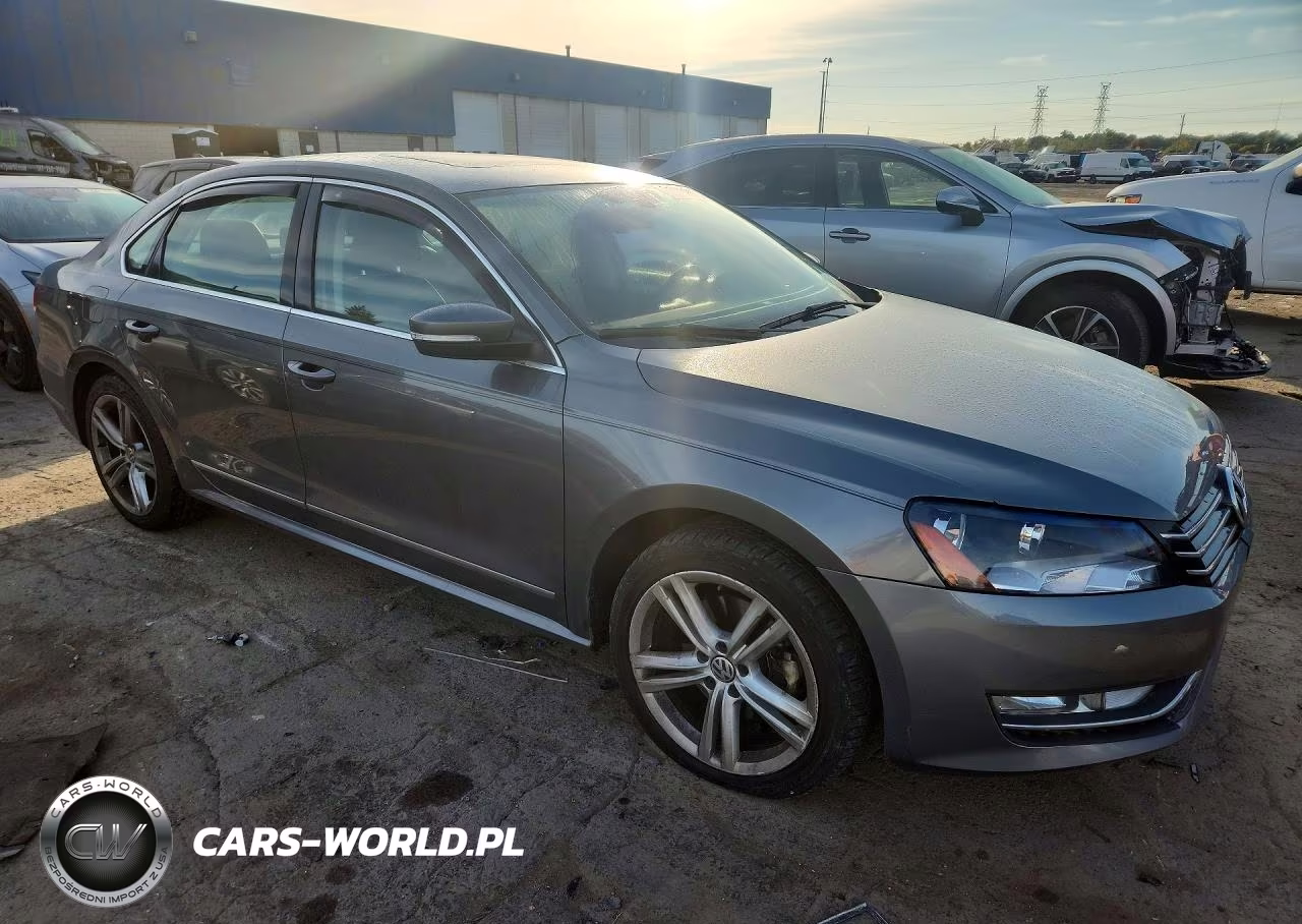 2013 Volkswagen Passat Se VIN:1VWBN7A36DC028673 - 4