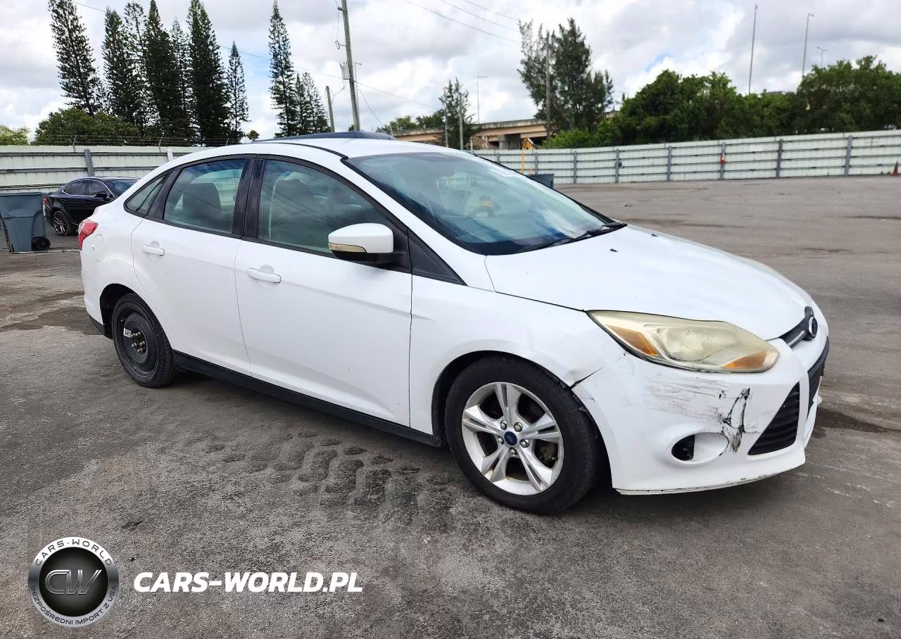 2013 Ford Focus Se VIN:1FADP3F2XDL159349 - 4