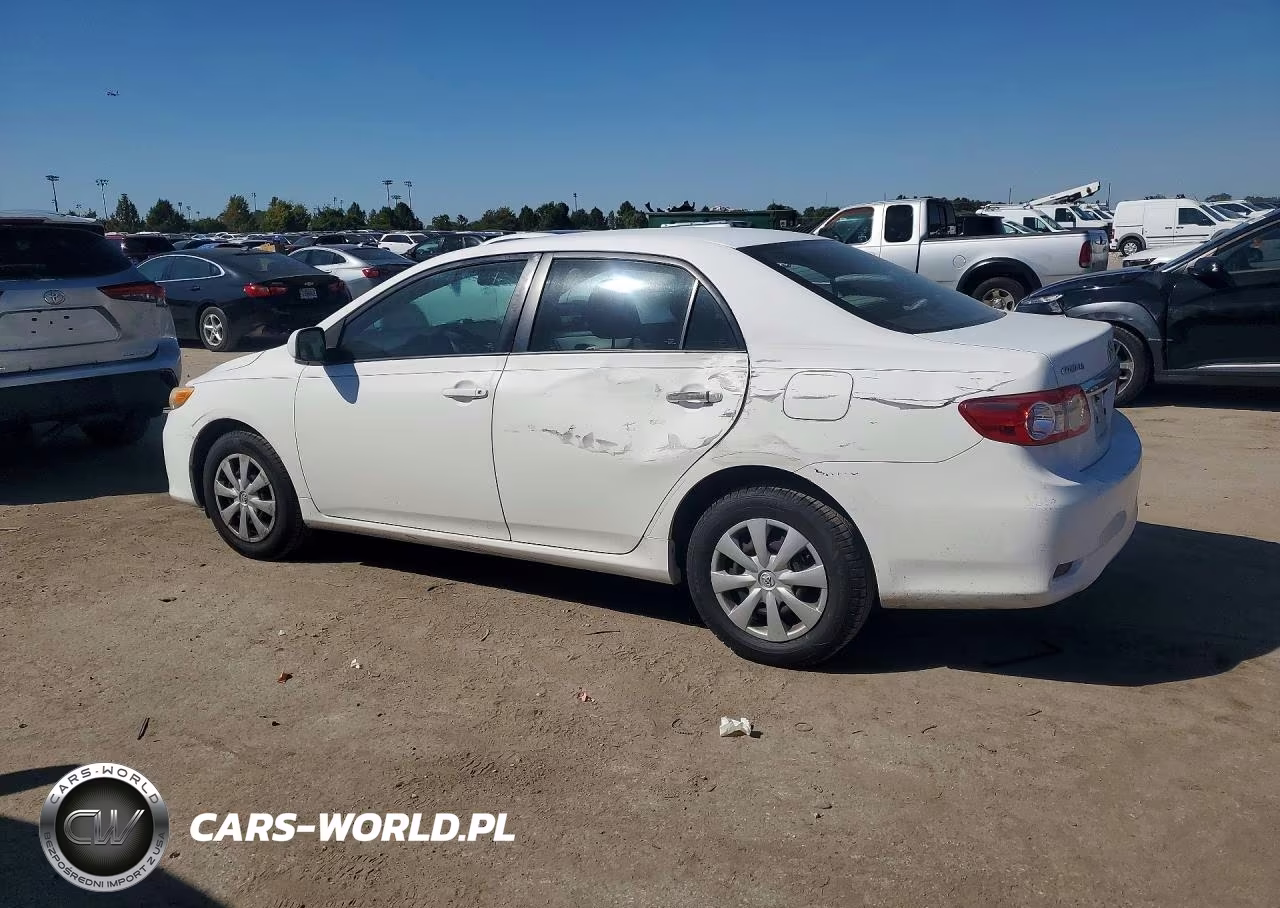 2011 Toyota Corolla Le VIN:2T1BU4EE7BC699984 - 2
