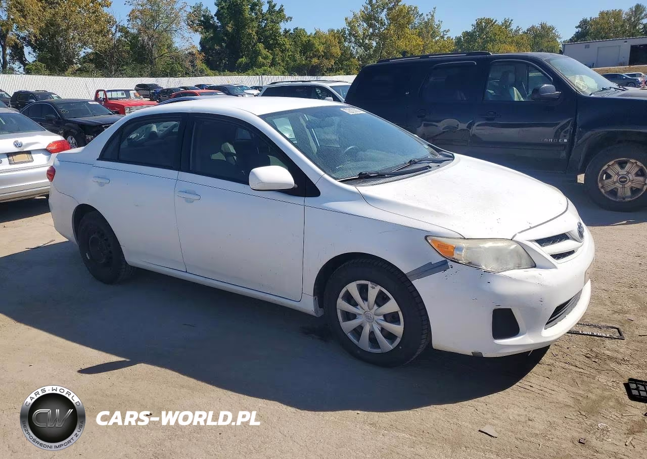2011 Toyota Corolla Le VIN:2T1BU4EE7BC699984 - 4