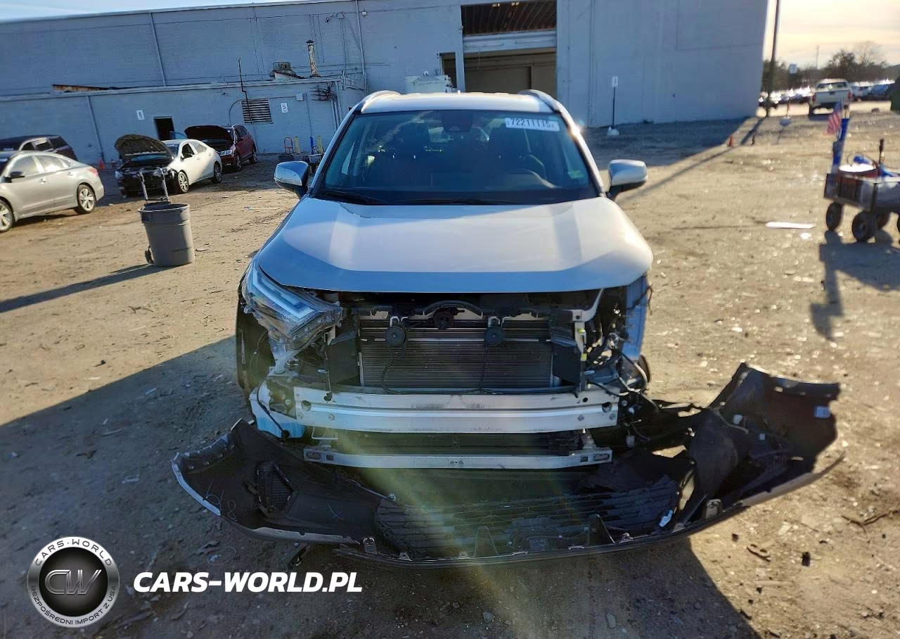 2022 Toyota Rav4 Xle VIN:4T3RWRFV5NU052062 - 5