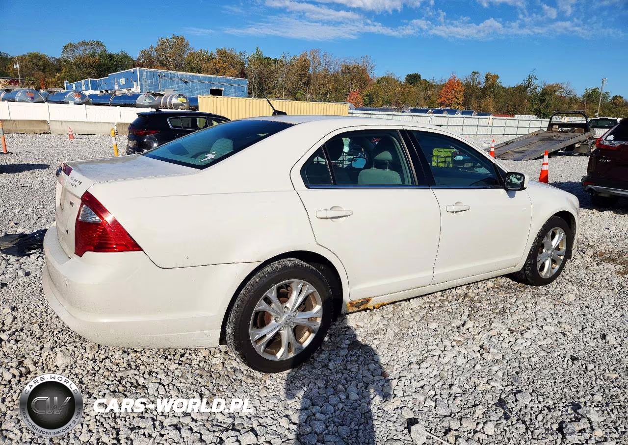 2012 Ford Fusion Se VIN:3FAHP0HA4CR246331 - 3