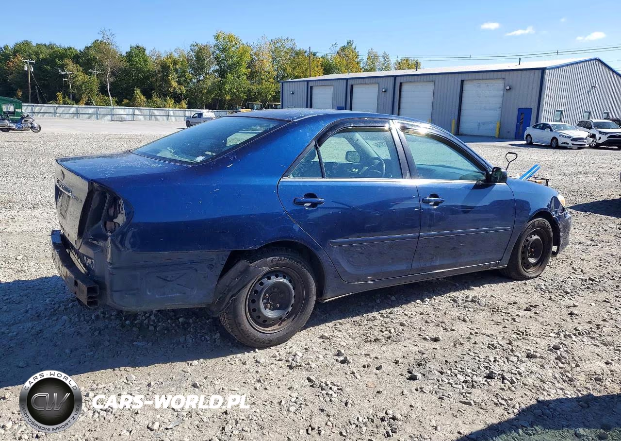 2005 Toyota Camry Le VIN:4T1BE32K75U071749 - 3