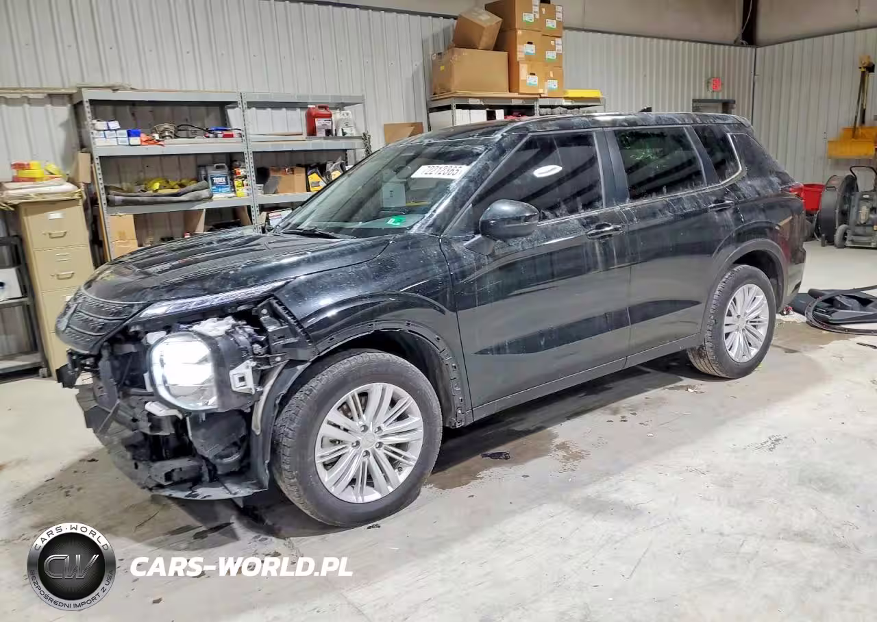 2024 Mitsubishi Outlander Es