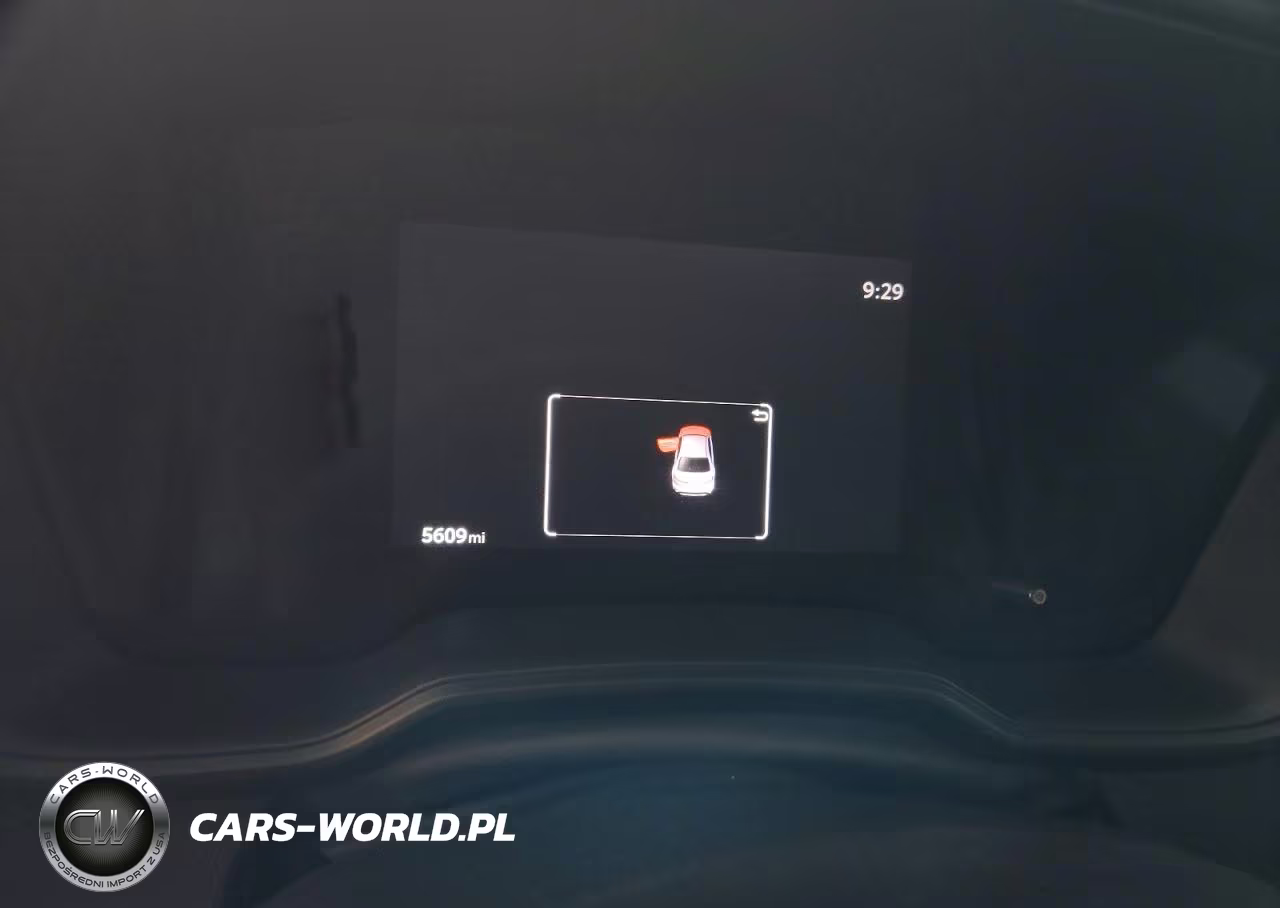 2026 Toyota Corolla Le VIN:5YFB4MDE8TP468725 - 9
