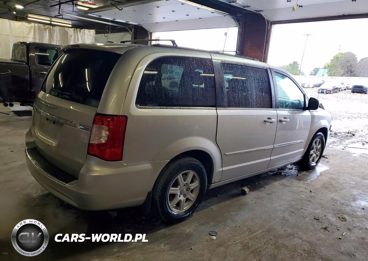 2012 Chrysler Town & Country Touring VIN:2C4RC1BG7CR299575 - 3
