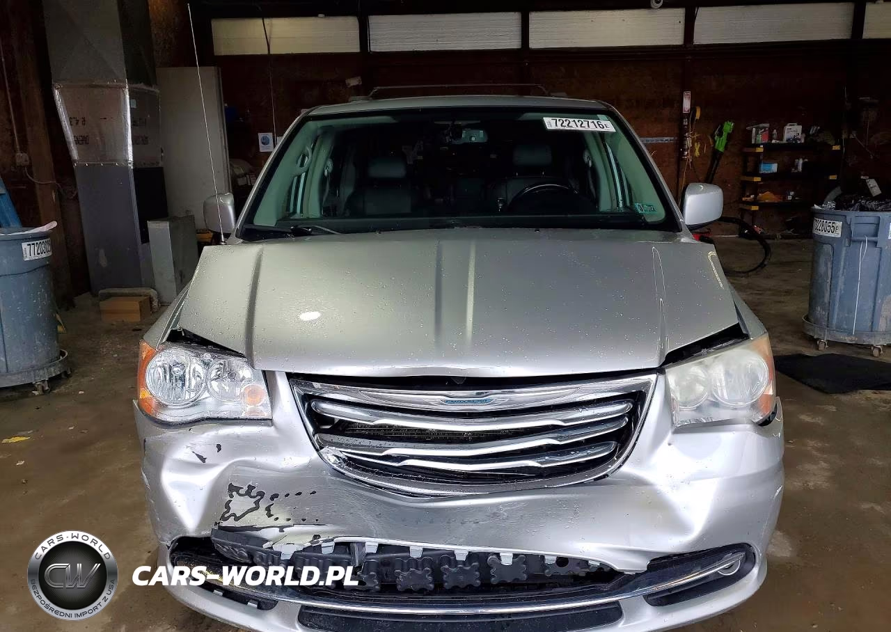 2012 Chrysler Town & Country Touring VIN:2C4RC1BG7CR299575 - 5