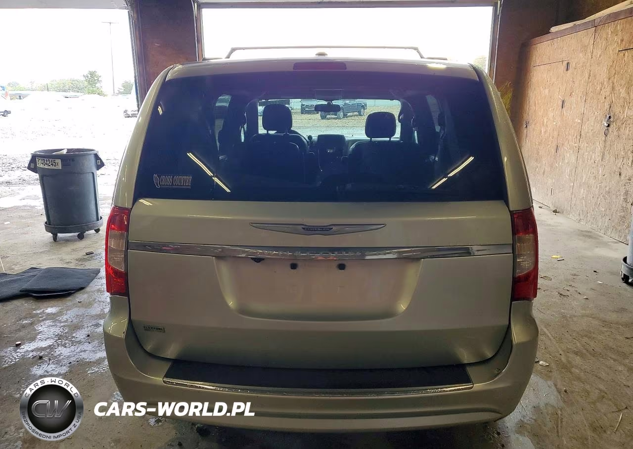 2012 Chrysler Town & Country Touring VIN:2C4RC1BG7CR299575 - 6