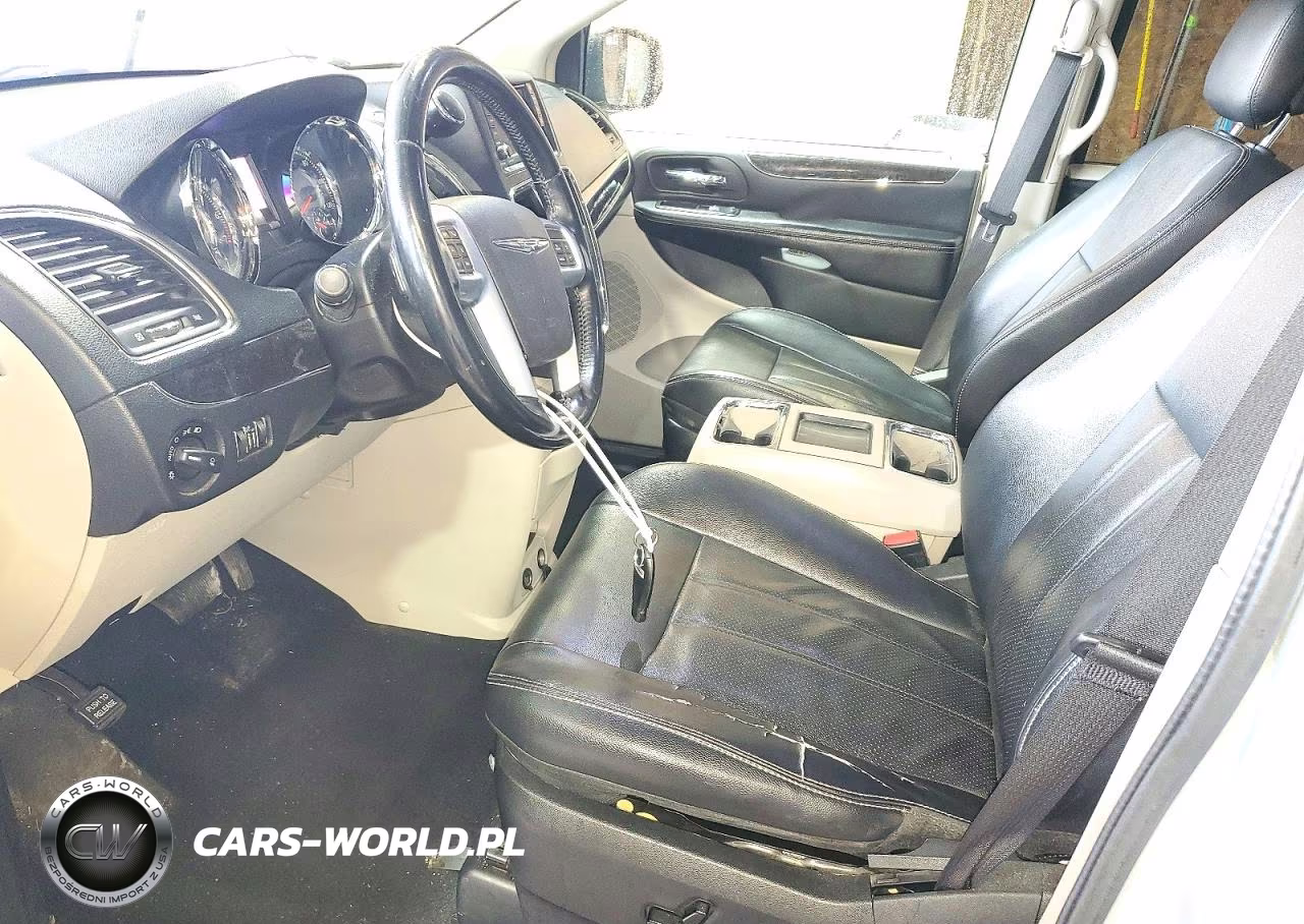 2012 Chrysler Town & Country Touring VIN:2C4RC1BG7CR299575 - 7
