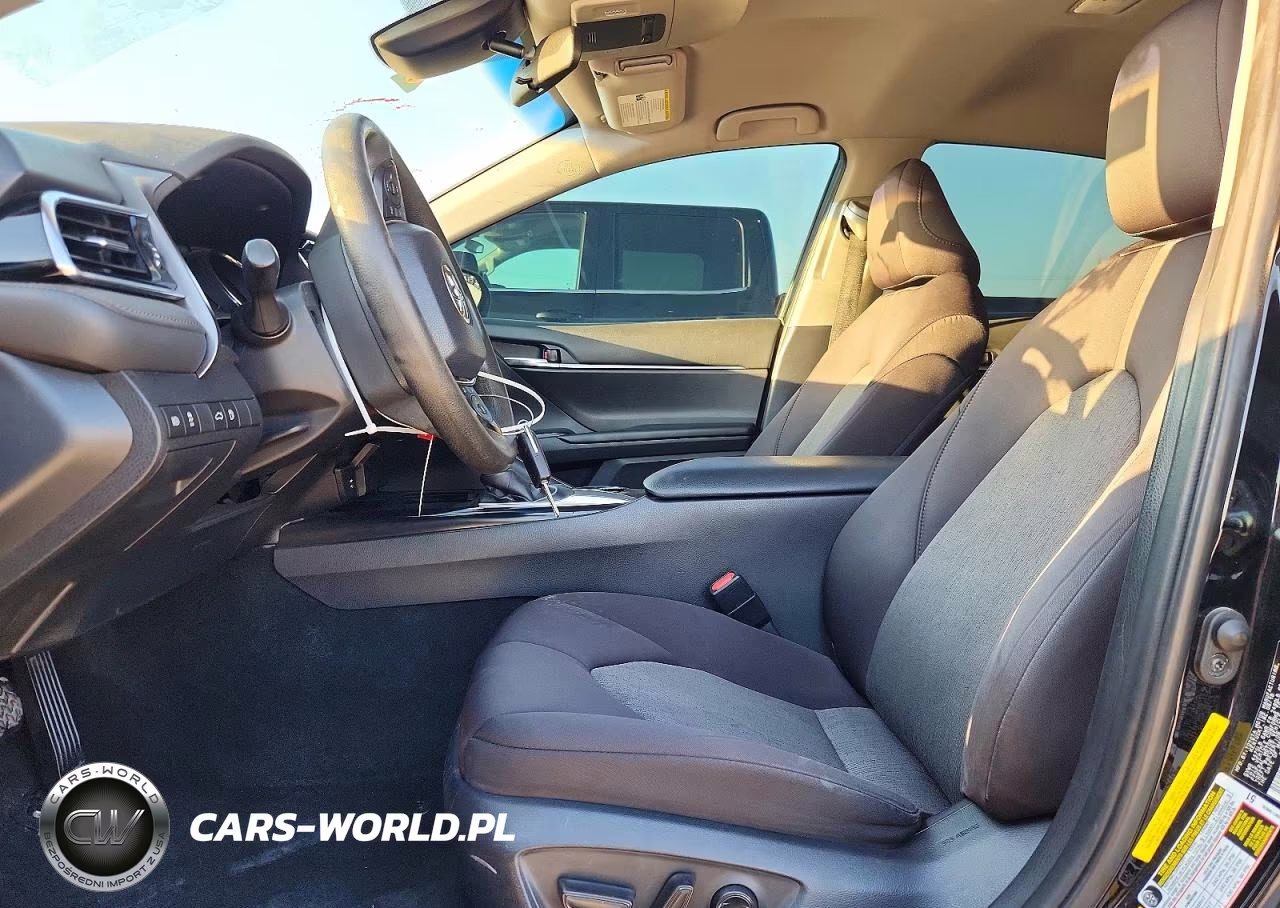 2018 Toyota Camry Le VIN:4T1B11HK1JU129307 - 7