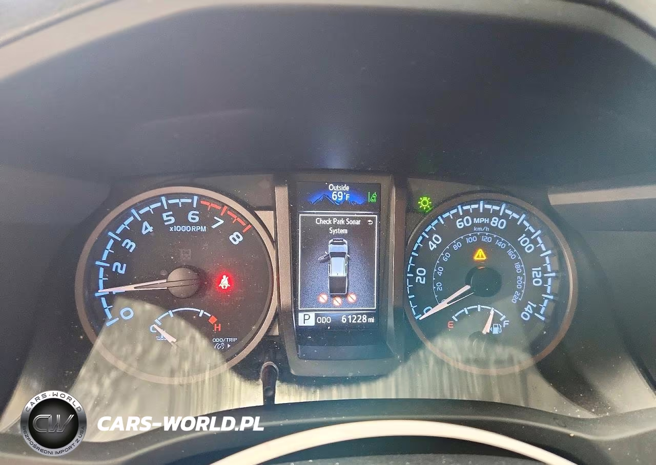 2022 Toyota Tacoma Trd Off-Road VIN:3TMCZ5AN3NM501558 - 9