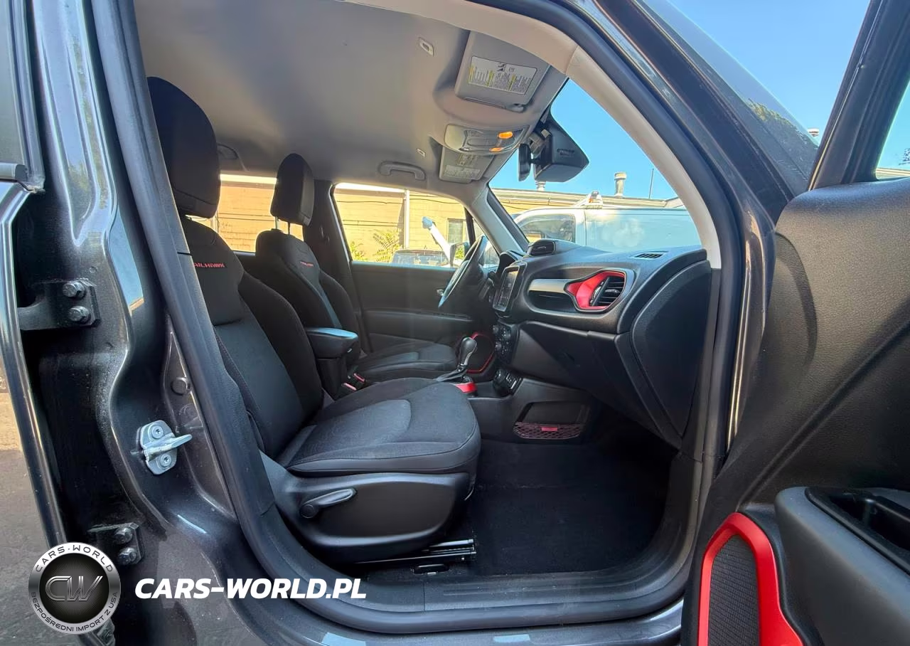 2021 Jeep Renegade Trailhawk VIN:ZACNJDC18MPM20651 - 5