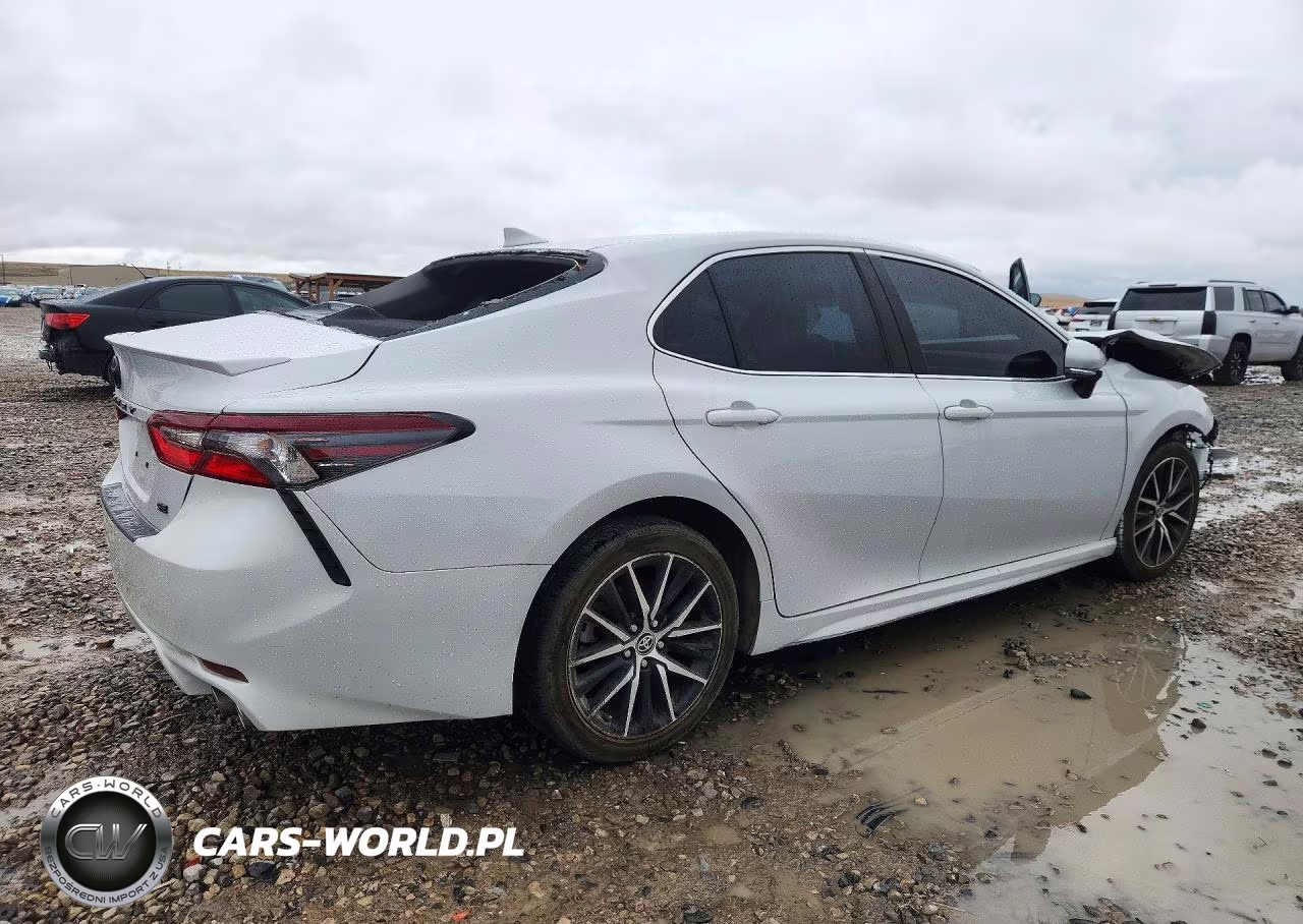 2019 Toyota Camry Se VIN:4T1T11AK8PU133765 - 3