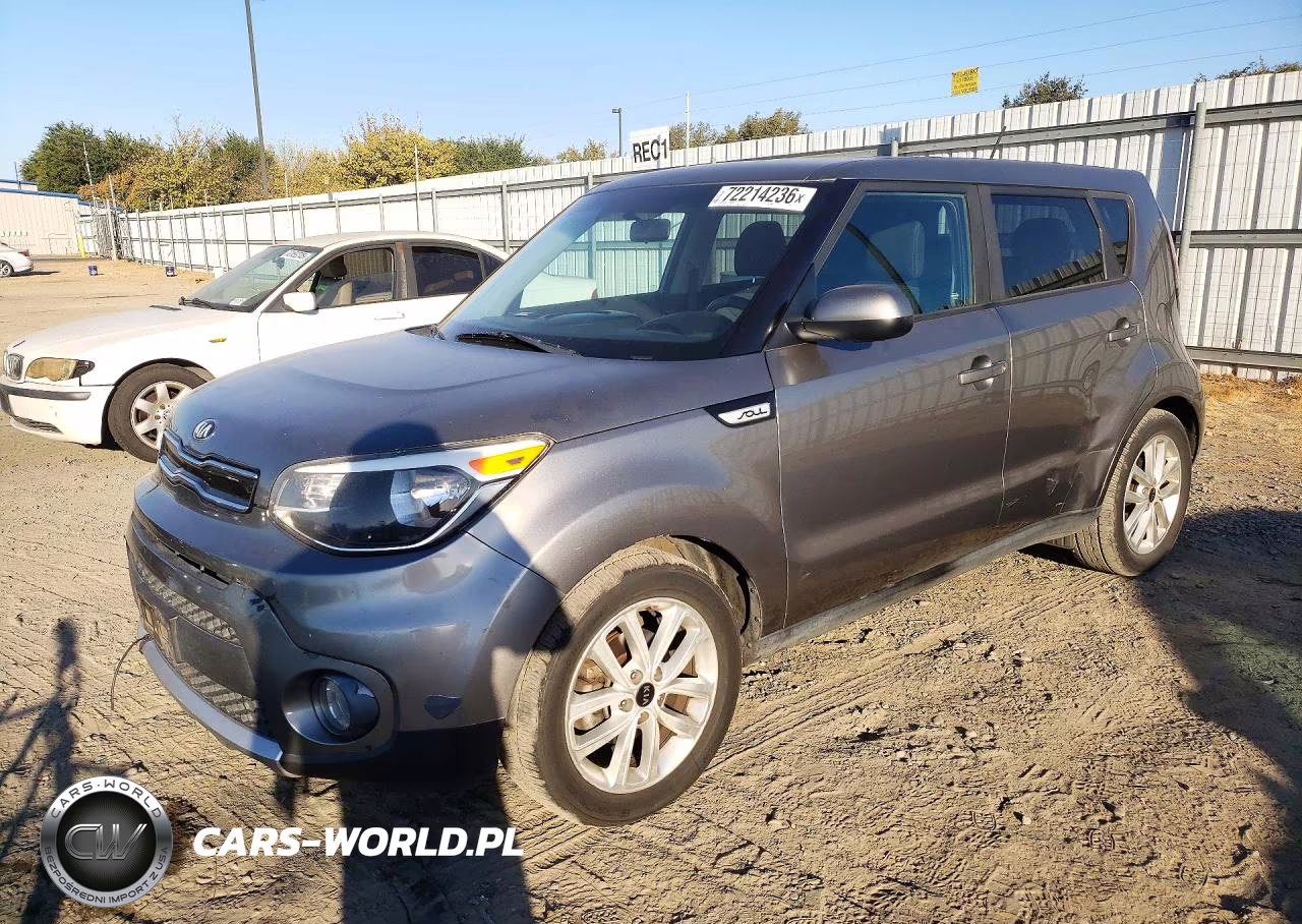 2018 Kia Soul + VIN:KNDJP3A55J7557197 - 1