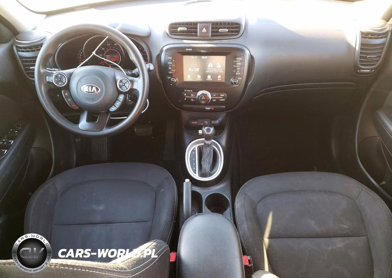 2018 Kia Soul + VIN:KNDJP3A55J7557197 - 8