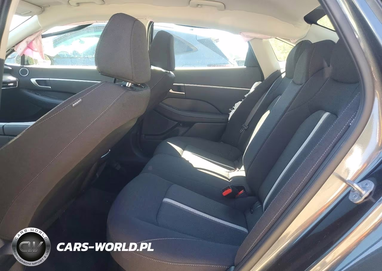 2026 Hyundai Sonata Hybrid Blue VIN:KMHL24JJ0TA162596 - 10