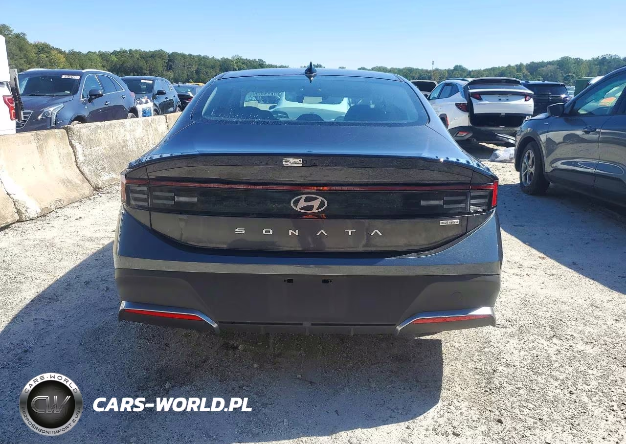 2026 Hyundai Sonata Hybrid Blue VIN:KMHL24JJ0TA162596 - 6