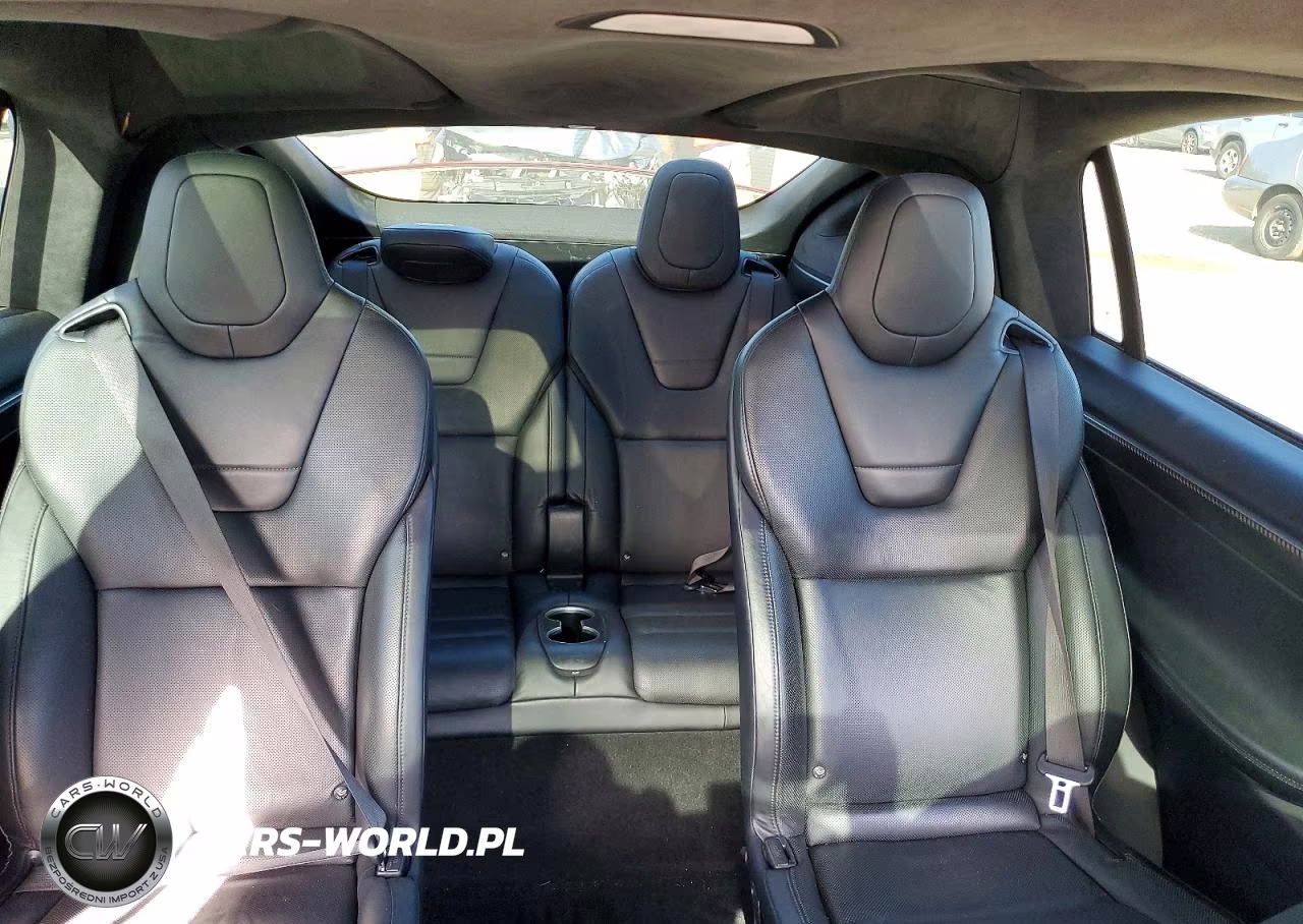 2016 Tesla Model X VIN:5YJXCBE23GF004244 - 10