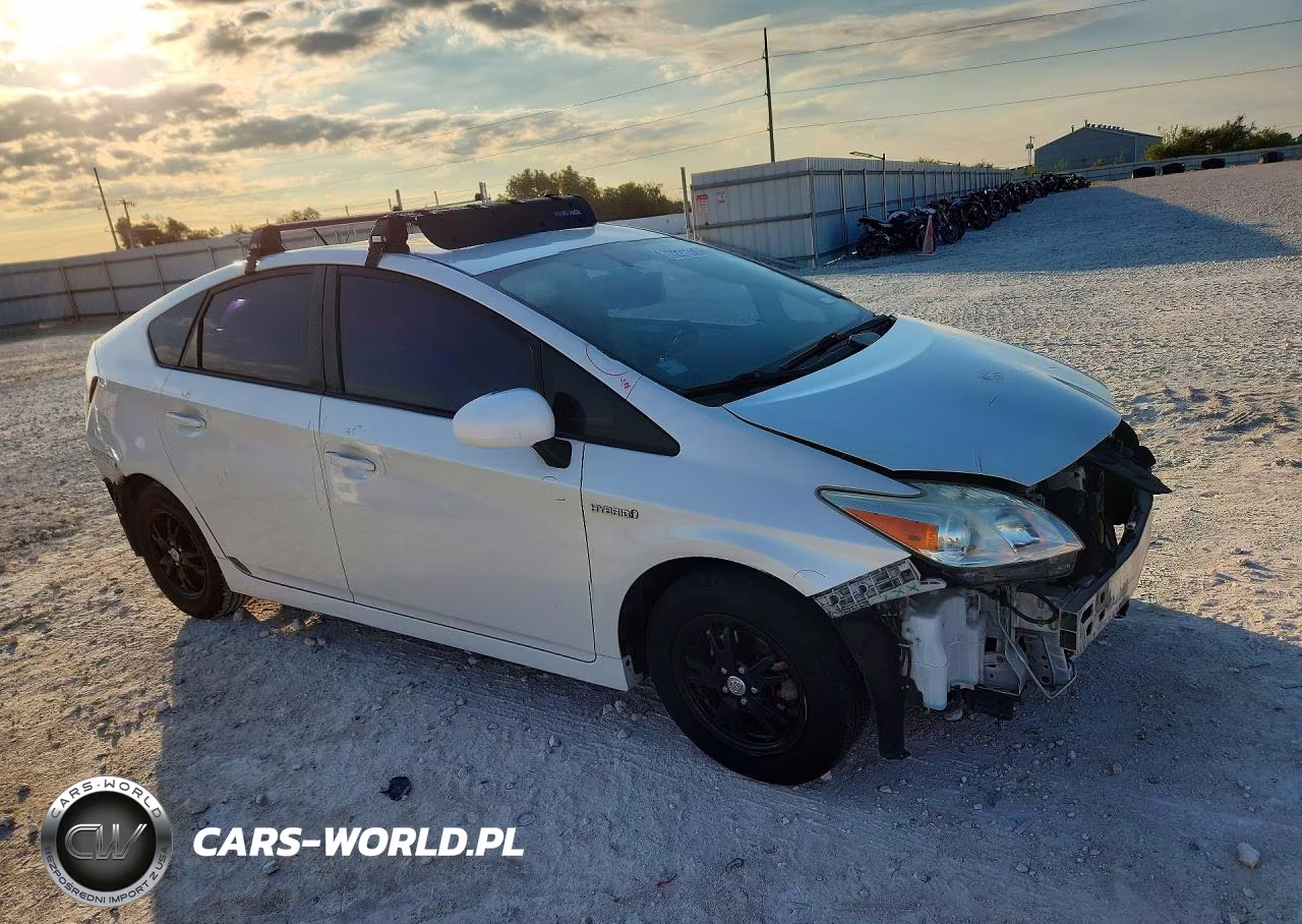 2015 Toyota Prius Two VIN:JTDKN3DU6F0397778 - 4
