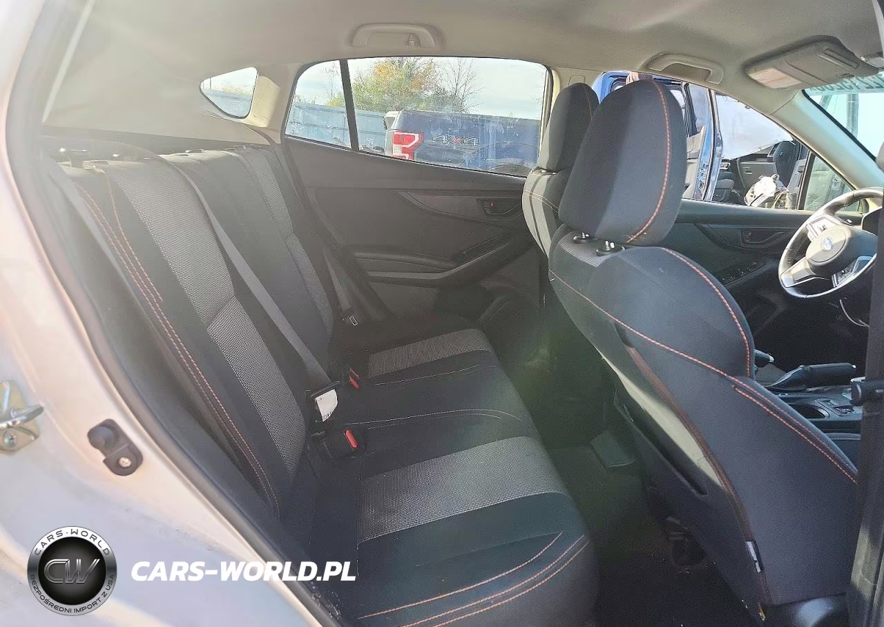 2018 Subaru Cross Trek Premium VIN:JF2GTABC4JH321580 - 11