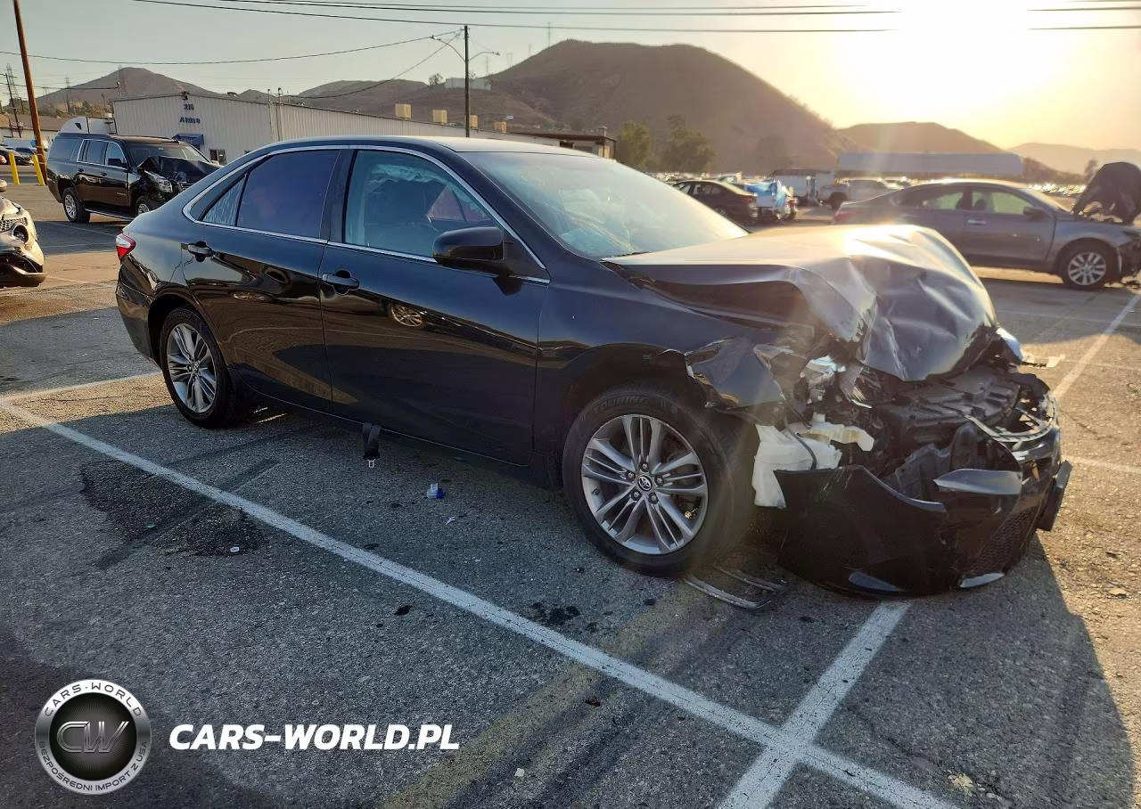 2015 Toyota Camry Se VIN:4T1BF1FK8FU008530 - 4