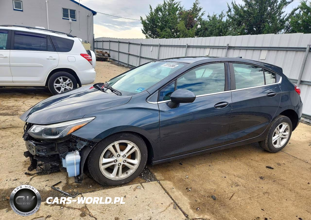 2018 Chevrolet Cruze Lt – zdjęcie 1 z 13