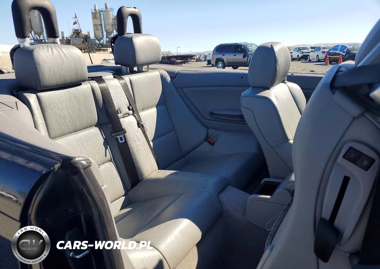 2006 BMW 330 Ci VIN:WBABW53406PZ42064 - 10