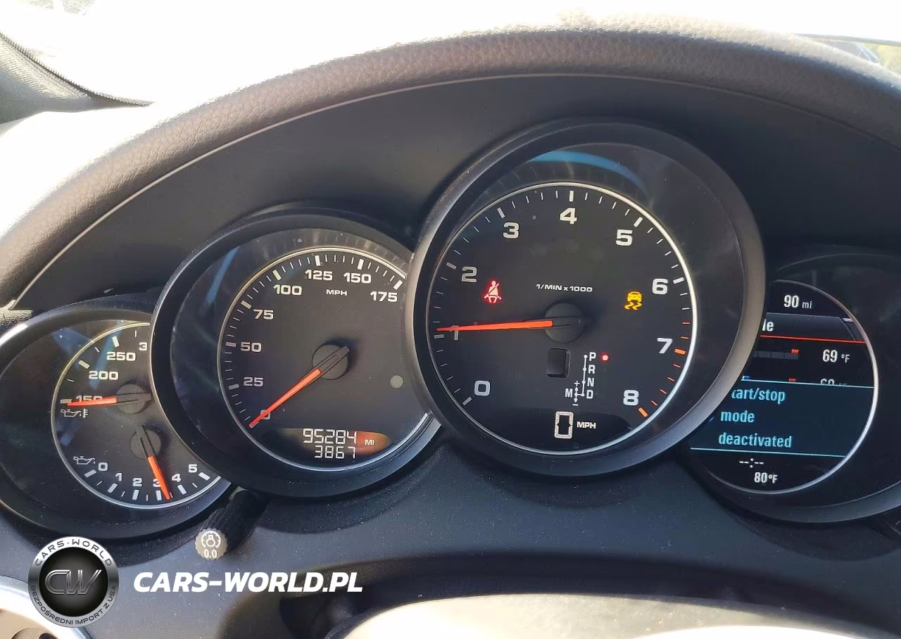 2016 Porsche Cayenne VIN:WP1AA2A29GLA01927 - 9