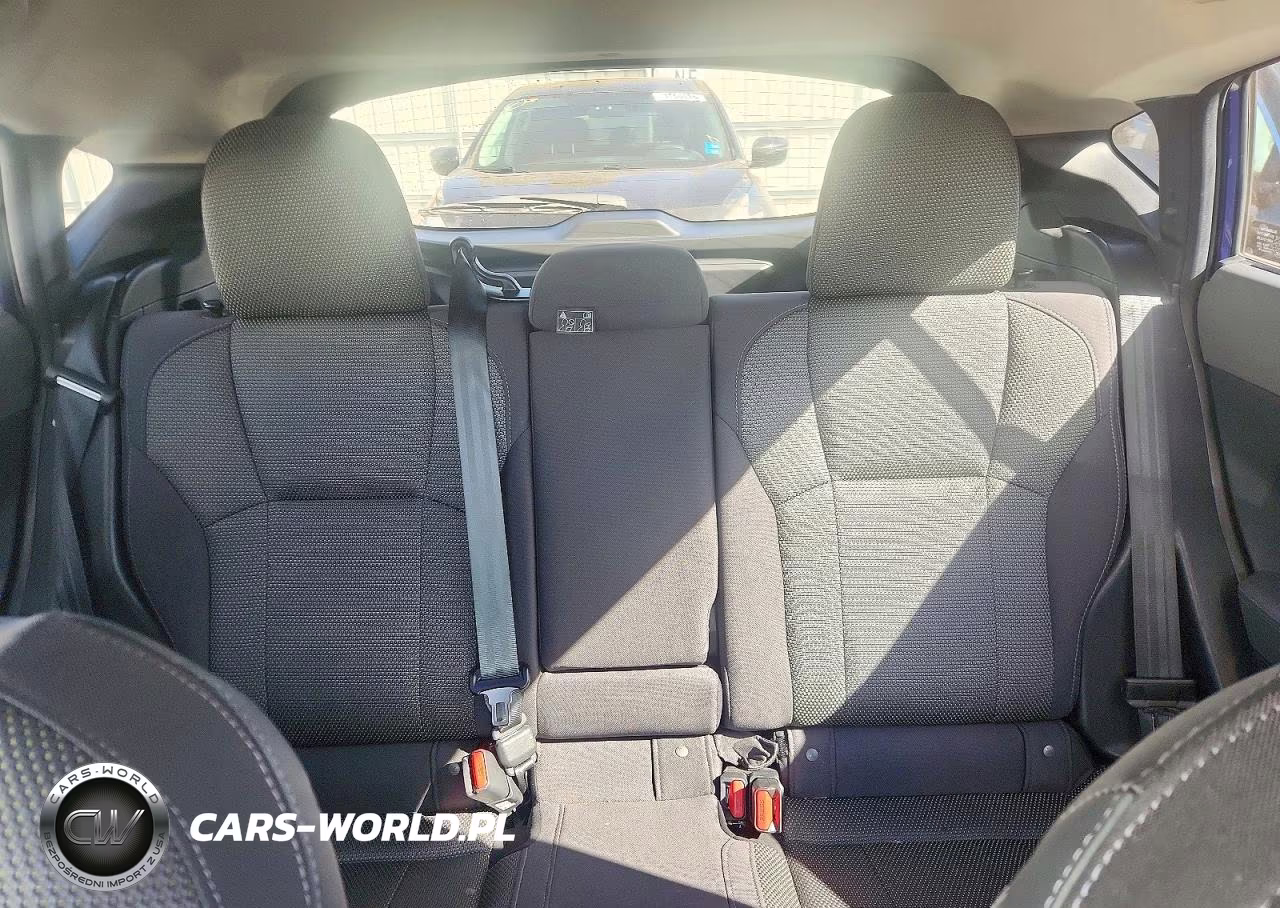 2024 Subaru Crosstrek Premium VIN:JF2GUADC0R8216086 - 10