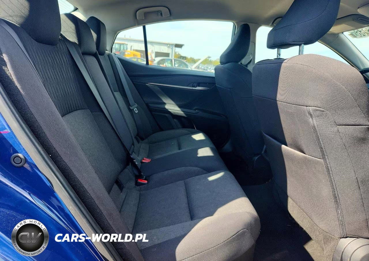 2025 Toyota Camry Le VIN:4T1DAACK2SU006584 - 10