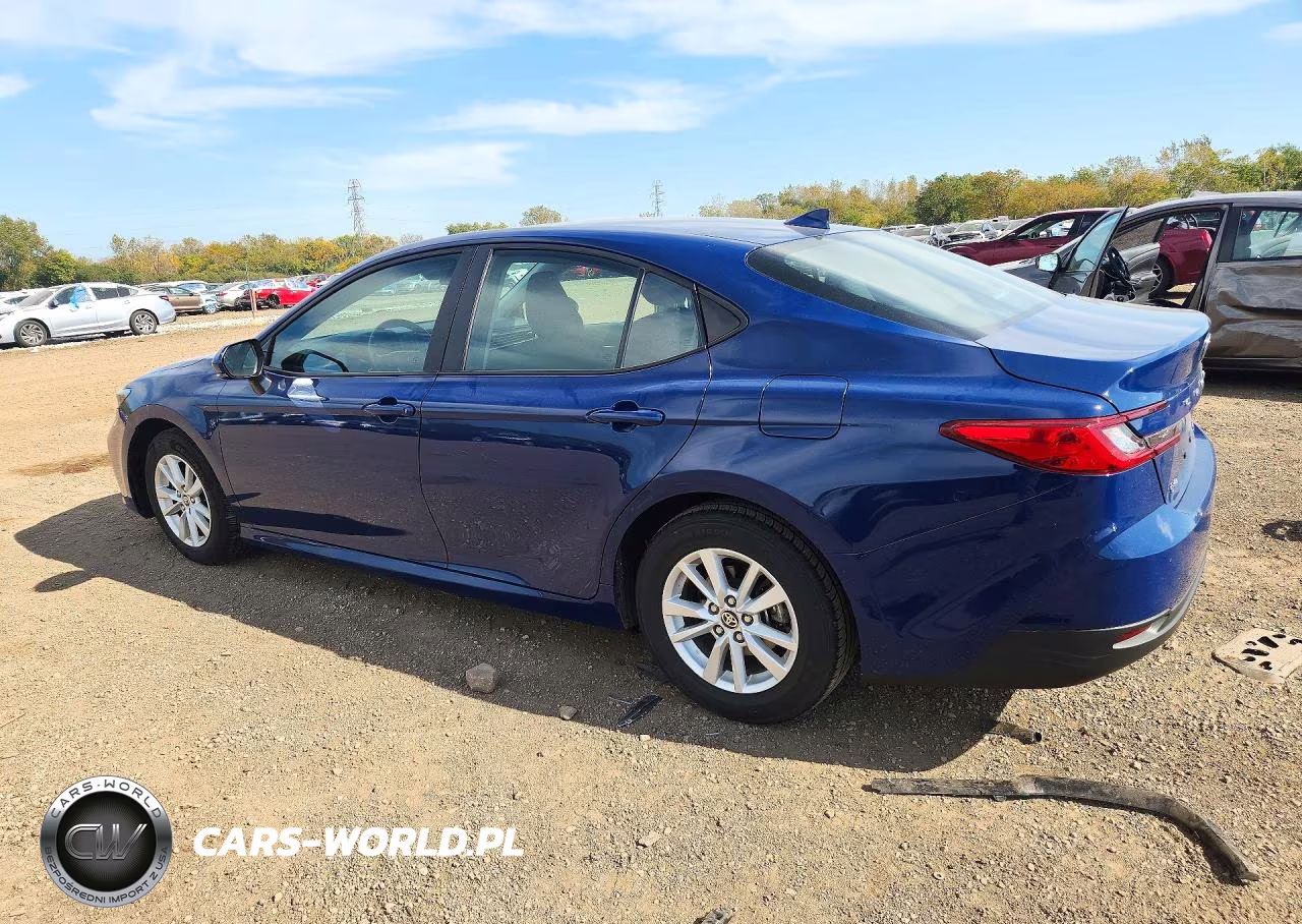 2025 Toyota Camry Le VIN:4T1DAACK2SU006584 - 2