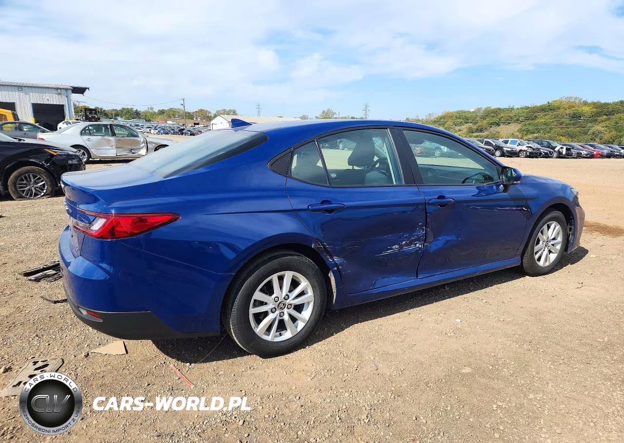 2025 Toyota Camry Le VIN:4T1DAACK2SU006584 - 3
