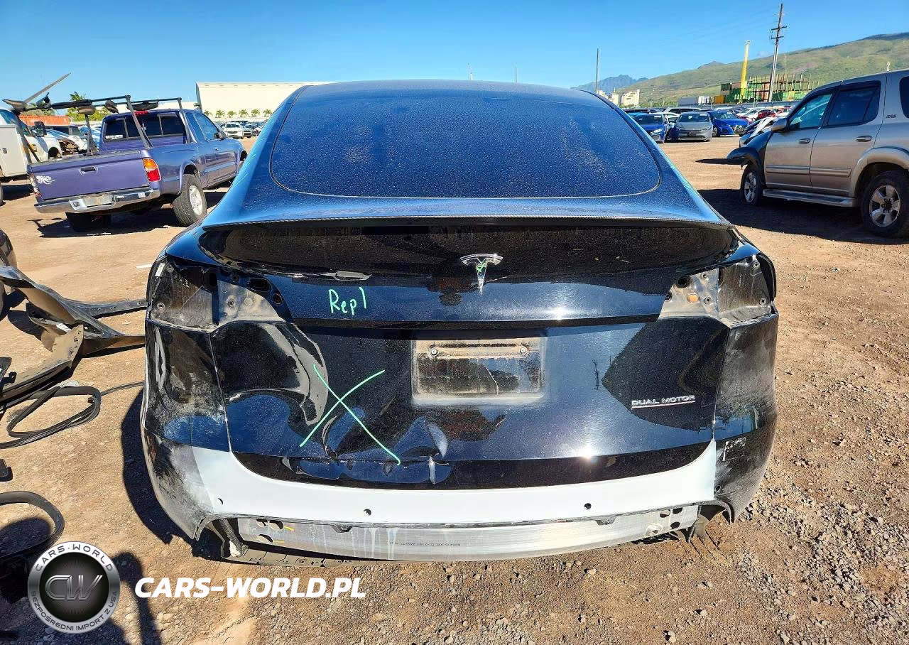 2022 Tesla Model Y VIN:7SAYGDEFXNF443416 - 6