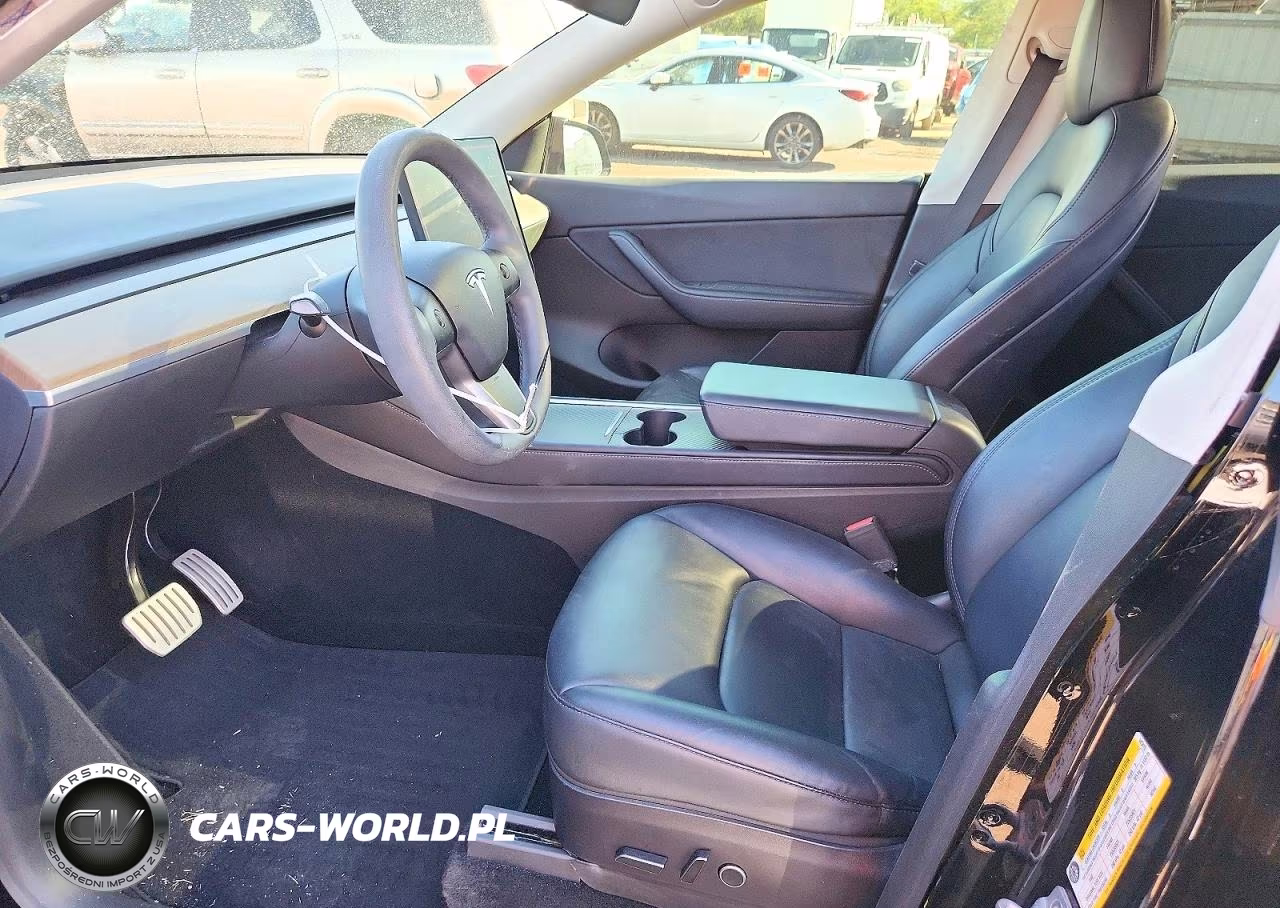 2022 Tesla Model Y VIN:7SAYGDEFXNF443416 - 7