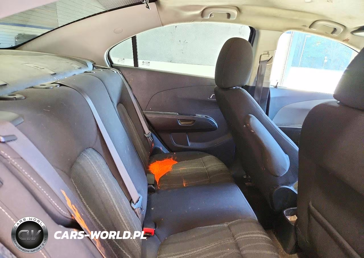 2020 Chevrolet Sonic Lt VIN:1G1JD5SB6L4103207 - 10