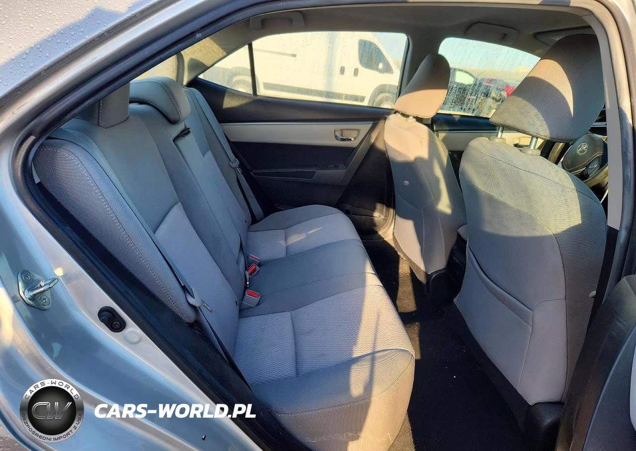 2015 Toyota Corolla Le VIN:5YFBURHE4FP301967 - 10