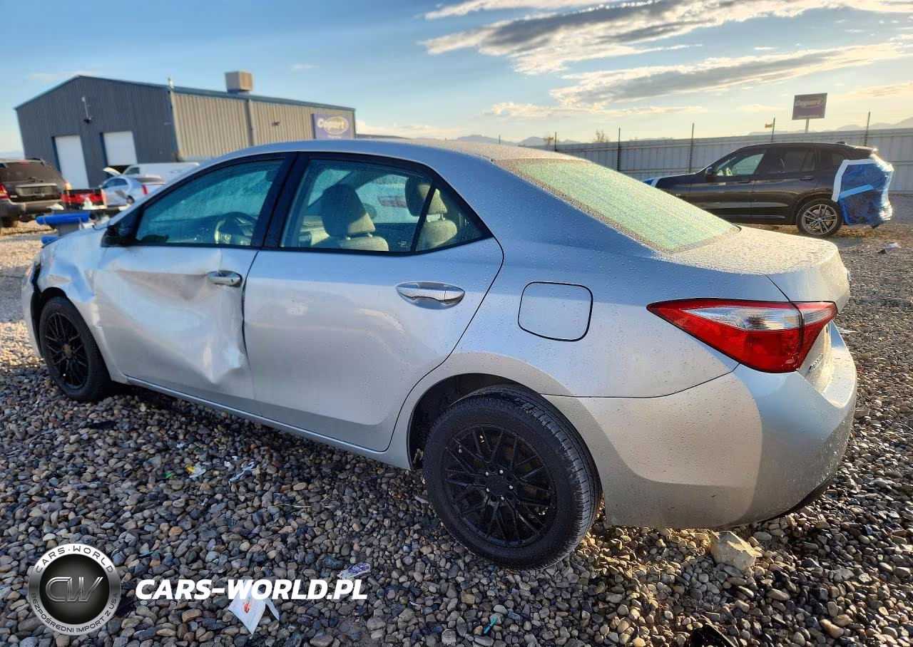 2015 Toyota Corolla Le VIN:5YFBURHE4FP301967 - 2