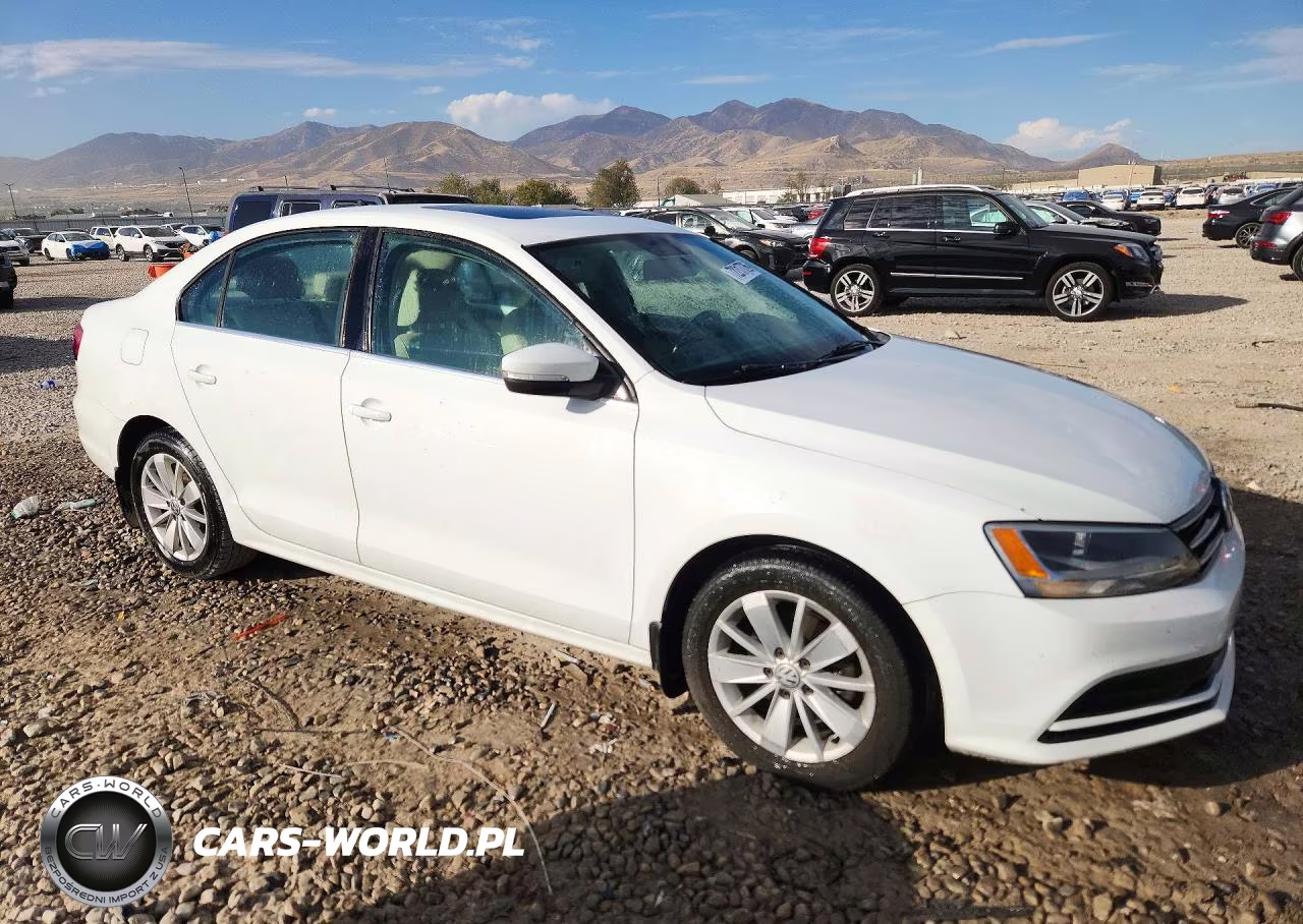 2015 Volkswagen Jetta Tdi VIN:3VWLA7AJ4FM332360 - 4