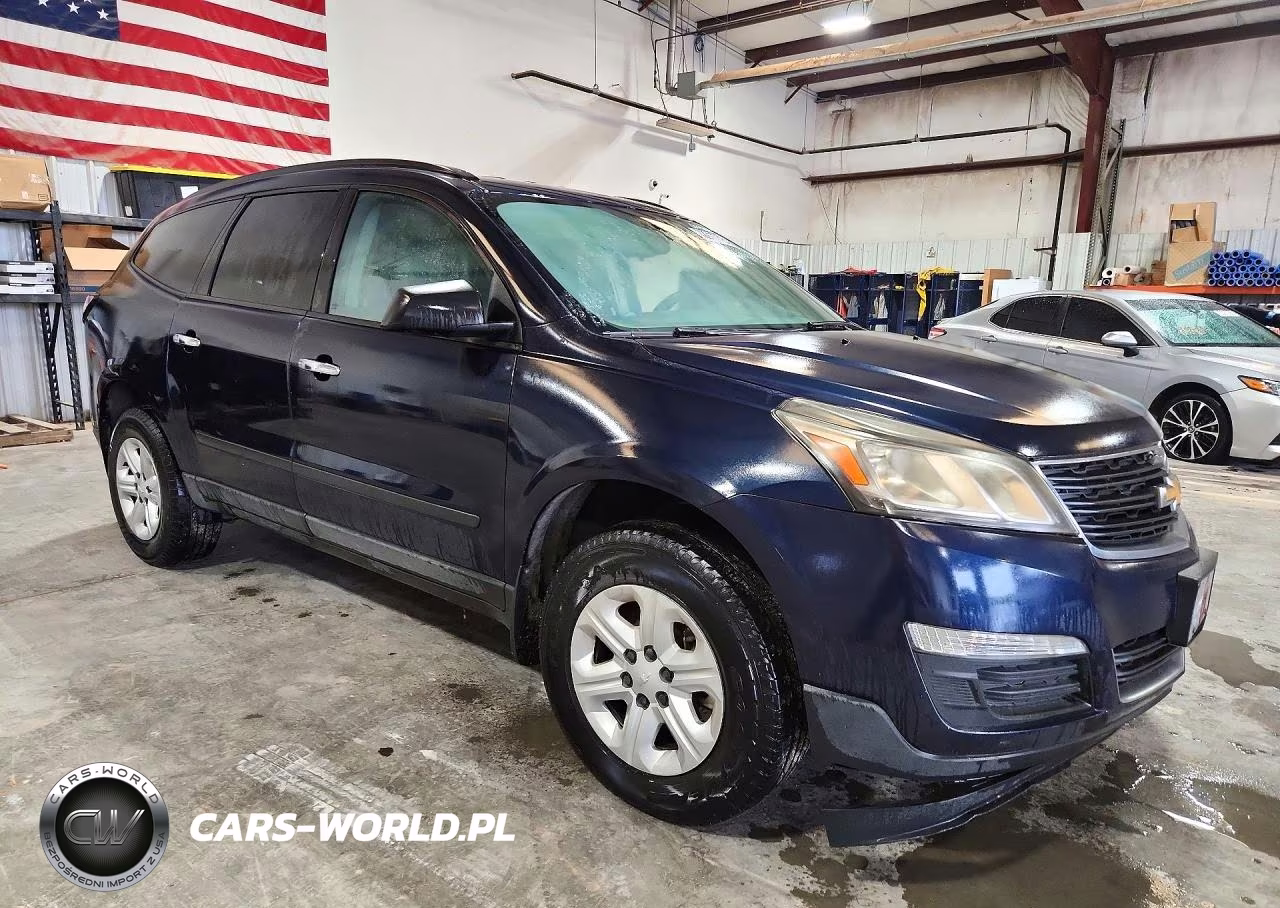 2015 Chevrolet Traverse Ls VIN:1GNKRFED4FJ178338 - 4