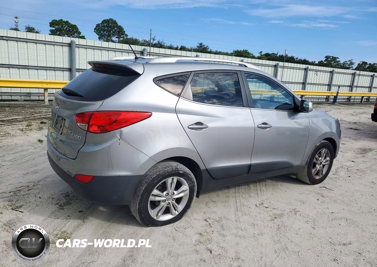 2010 Hyundai Tucson Gls VIN:KM8JU3AC8AU017816 - 3