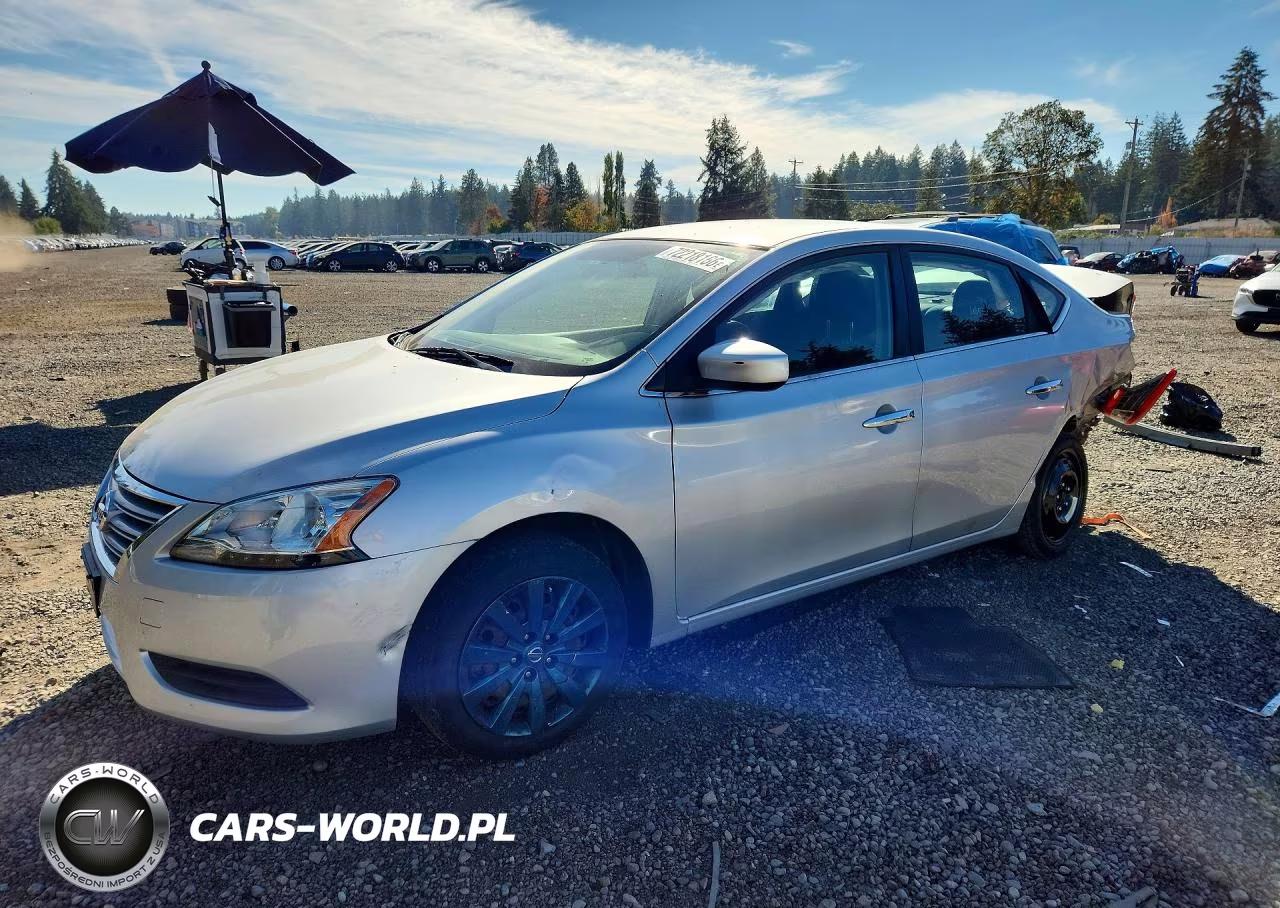 2015 Nissan Sentra S – zdjęcie 1 z 12