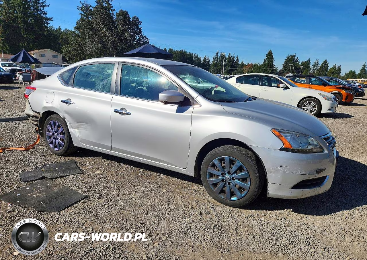 2015 Nissan Sentra S VIN:3N1AB7AP1FY381121 - 4