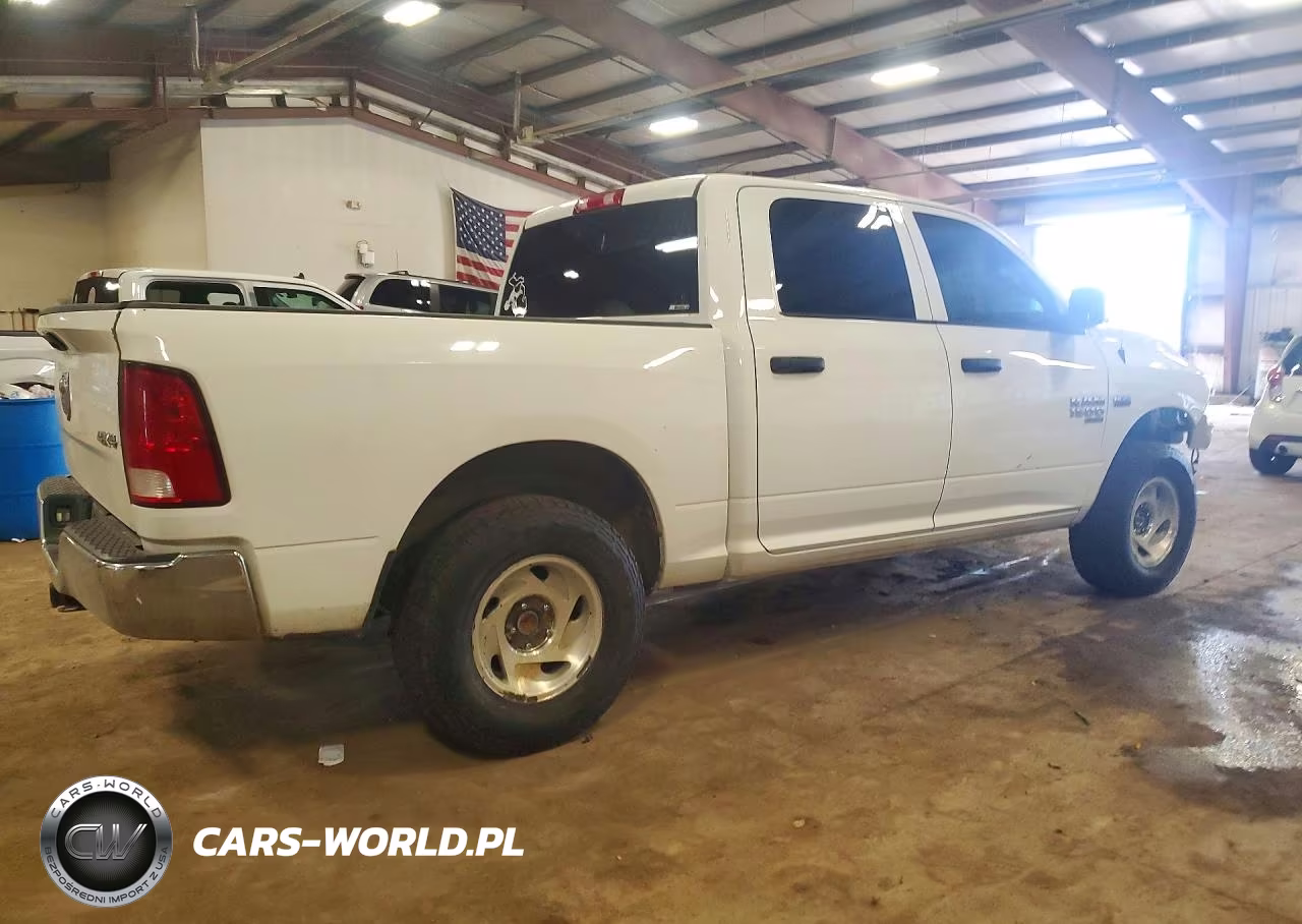 2019 Ram 1500 Classic Tradesman VIN:1C6RR7KT5KS729316 - 3